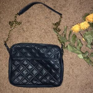 Chain link cross body! Navy blue!